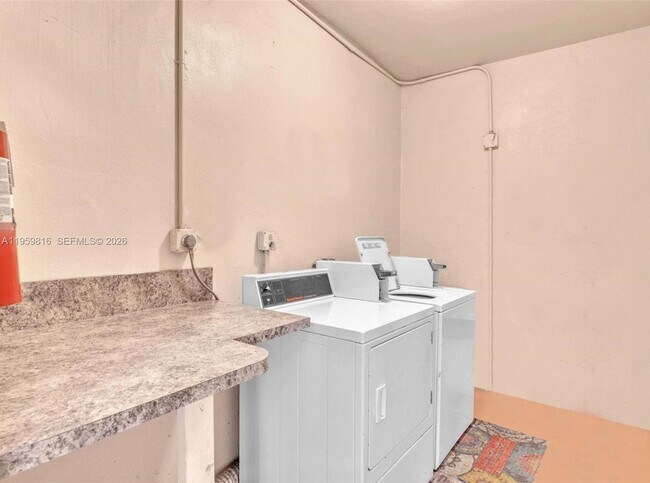 Building Photo - 4731 NW 10th Ct