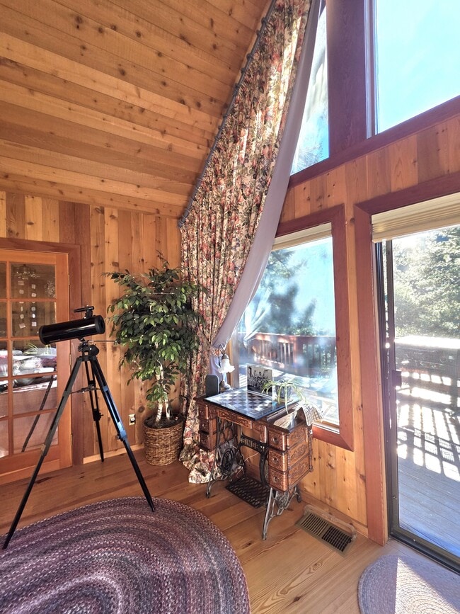 Building Photo - 1921 Bernina Dr