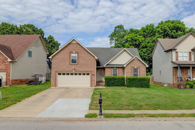 Building Photo - 2924 Brewster Drive