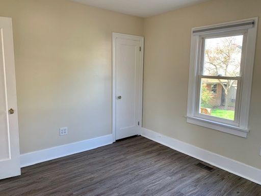 Building Photo - Remodeled 3 Bedroom Home-Duplex in Loyal Heights READY FOR MOVE IN NOW at $3875!