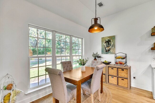 Building Photo - Gorgeously Updated 4 Bed/3.5 Bath in Tranquilla Hall - Buckhead