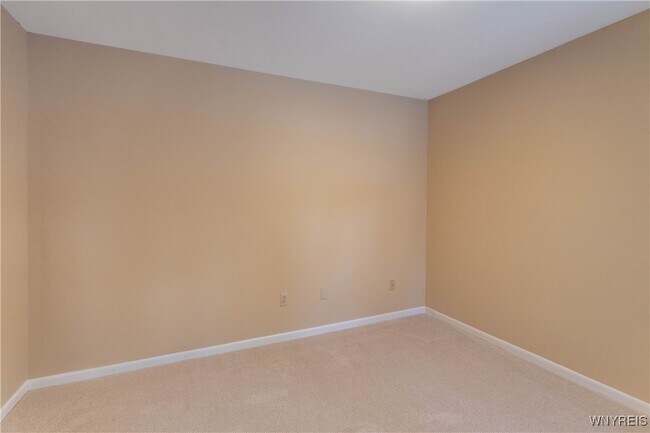 Building Photo - 1105 Youngs Rd