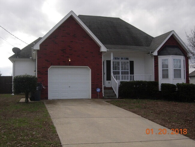 Primary Photo - Mt Juliet 3 Bedroom 2 Bath Home with Fenced Backyard