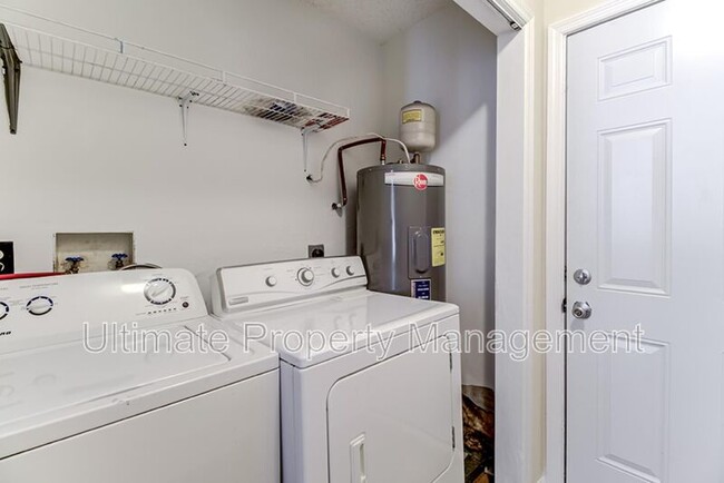 Building Photo - 1314 Dock St