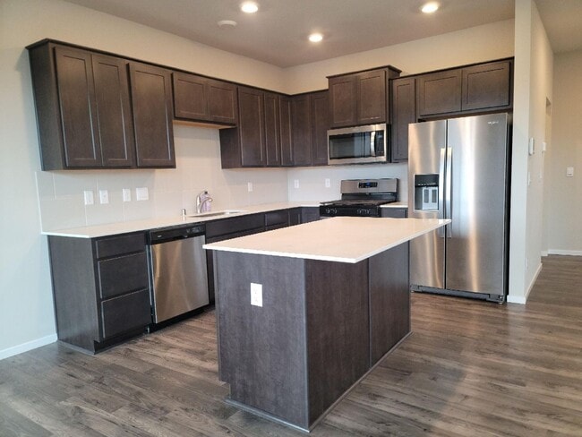 Building Photo - 3 Bedroom Home in The Preserve at Illahee Springs