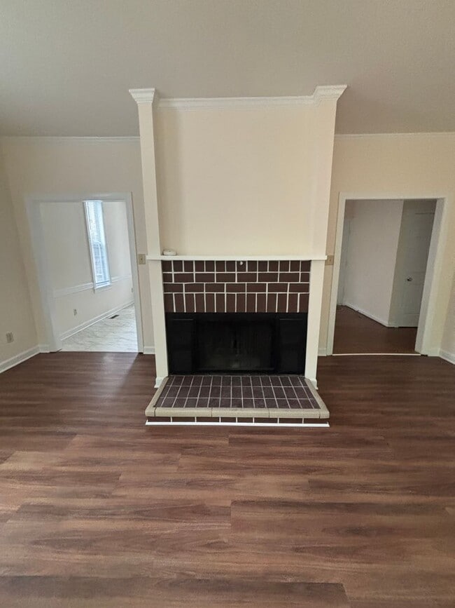 Building Photo - Great condo, GREAT PRICE! APPLY NOW!!