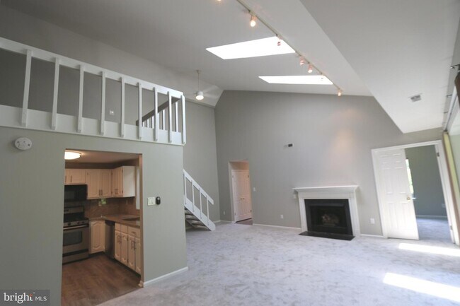 Building Photo - 1709 Mountainview Dr