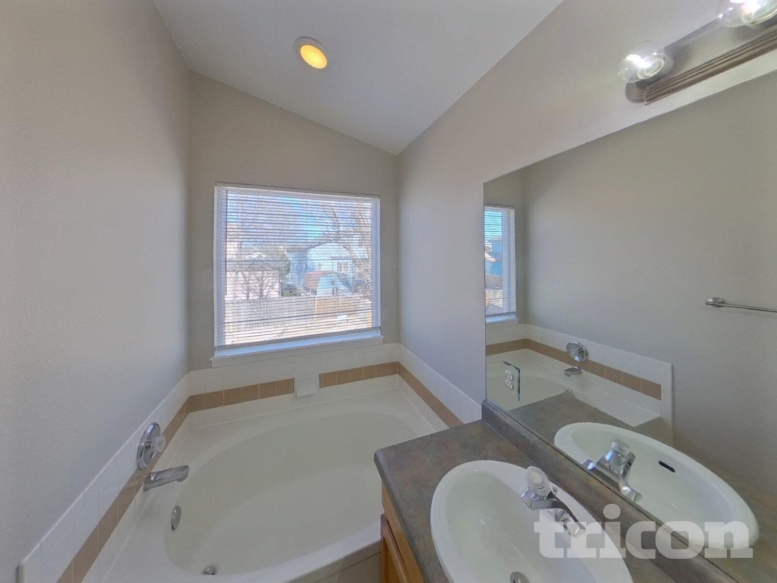 Building Photo - 6855 Fountain Vista Cir