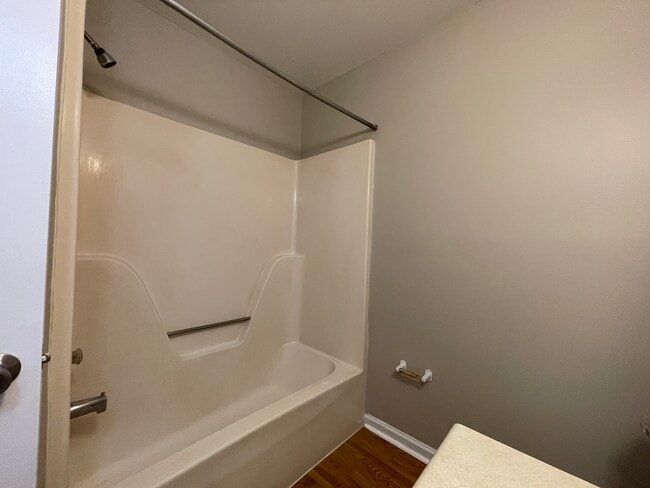 Building Photo - 100 Lanier Dr