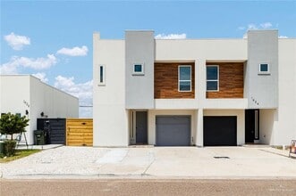 Building Photo - 609 E Interstate Hwy 2