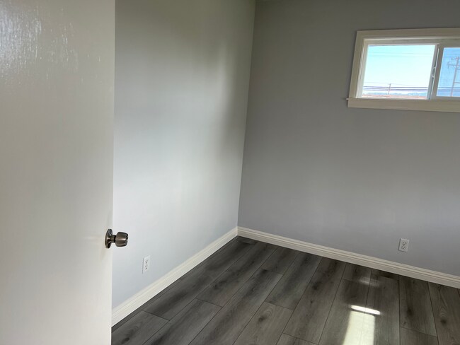 Building Photo - 706 S Atlantic Blvd