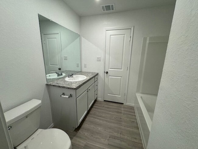 Building Photo - 7010 Solar Rdg