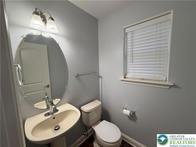 Building Photo - 7109 Hunt Dr