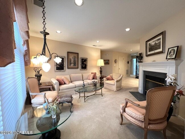 Building Photo - 92 Winthrop Rd