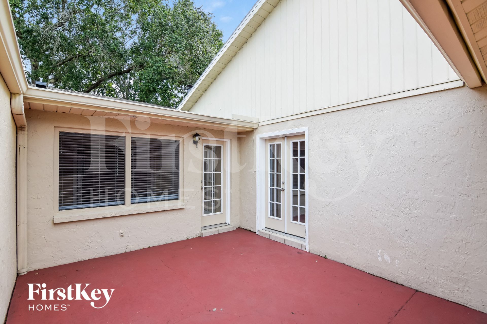 Building Photo - 8006 La Serena Dr