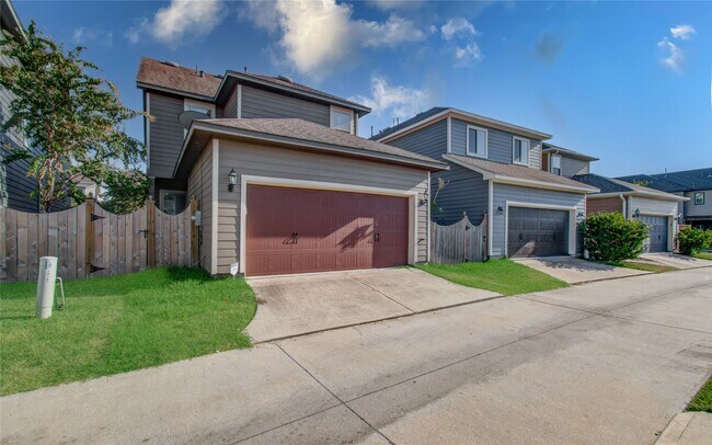 Building Photo - 18150 Moonlit River Dr