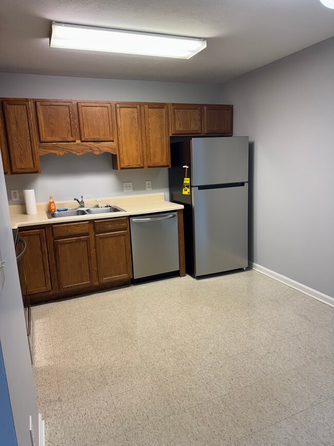 Kitchen - 320 Chilhowee School Rd