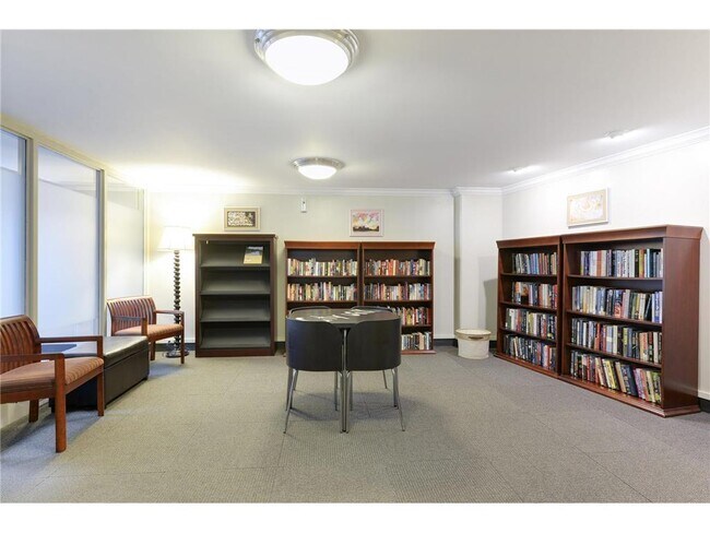 Building Photo - 66 9th St E