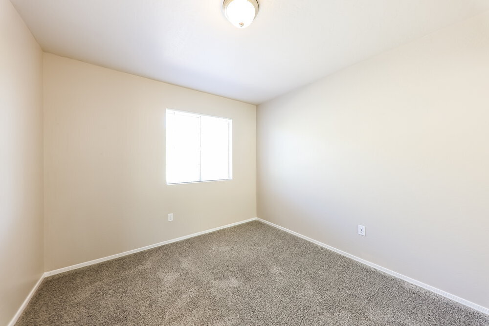 Building Photo - 1515 E South Fork Dr