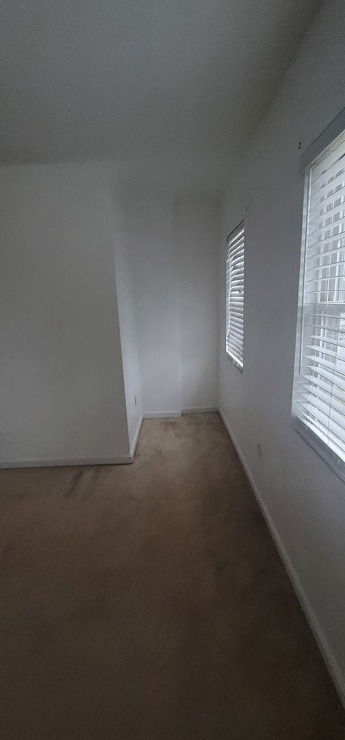 Building Photo - Affordable 2 bedroom / 1 bathroom townhome.