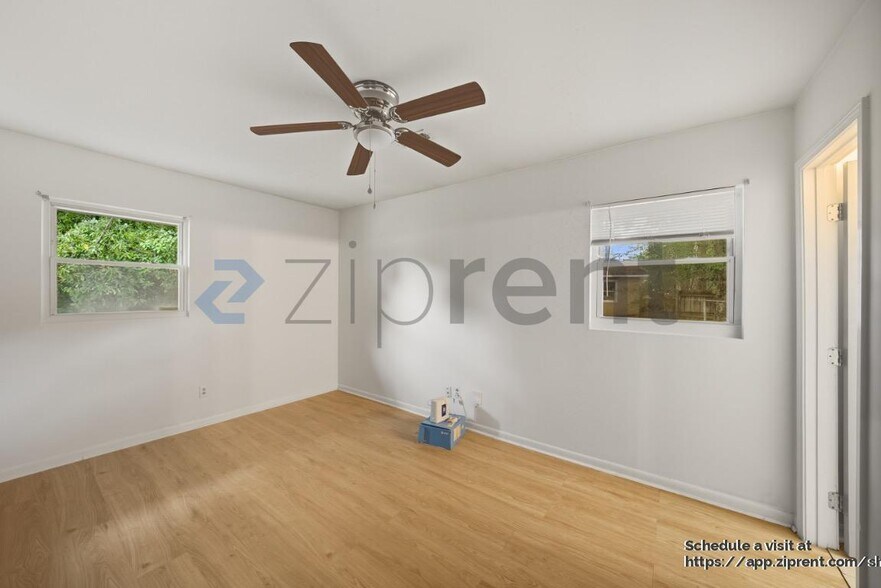 Building Photo - 7064 Eunice Dr