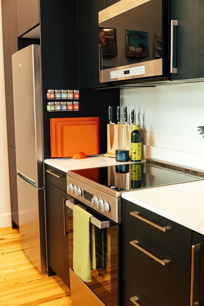 Building Photo - 1911 3rd Ave N