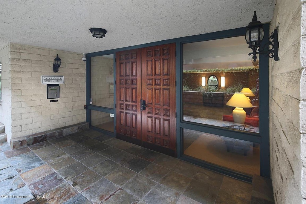 Building Photo - 266 S Madison Ave