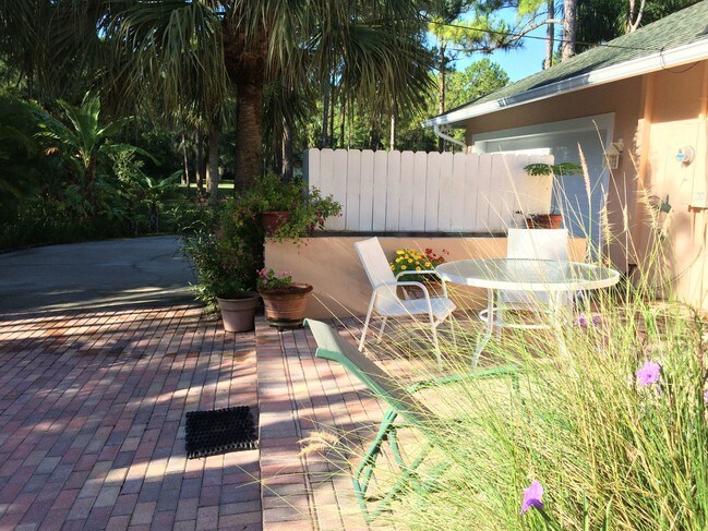 Building Photo - 5771 Bur Oaks Ln