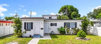 Building Photo - 401 NW 16th Ave