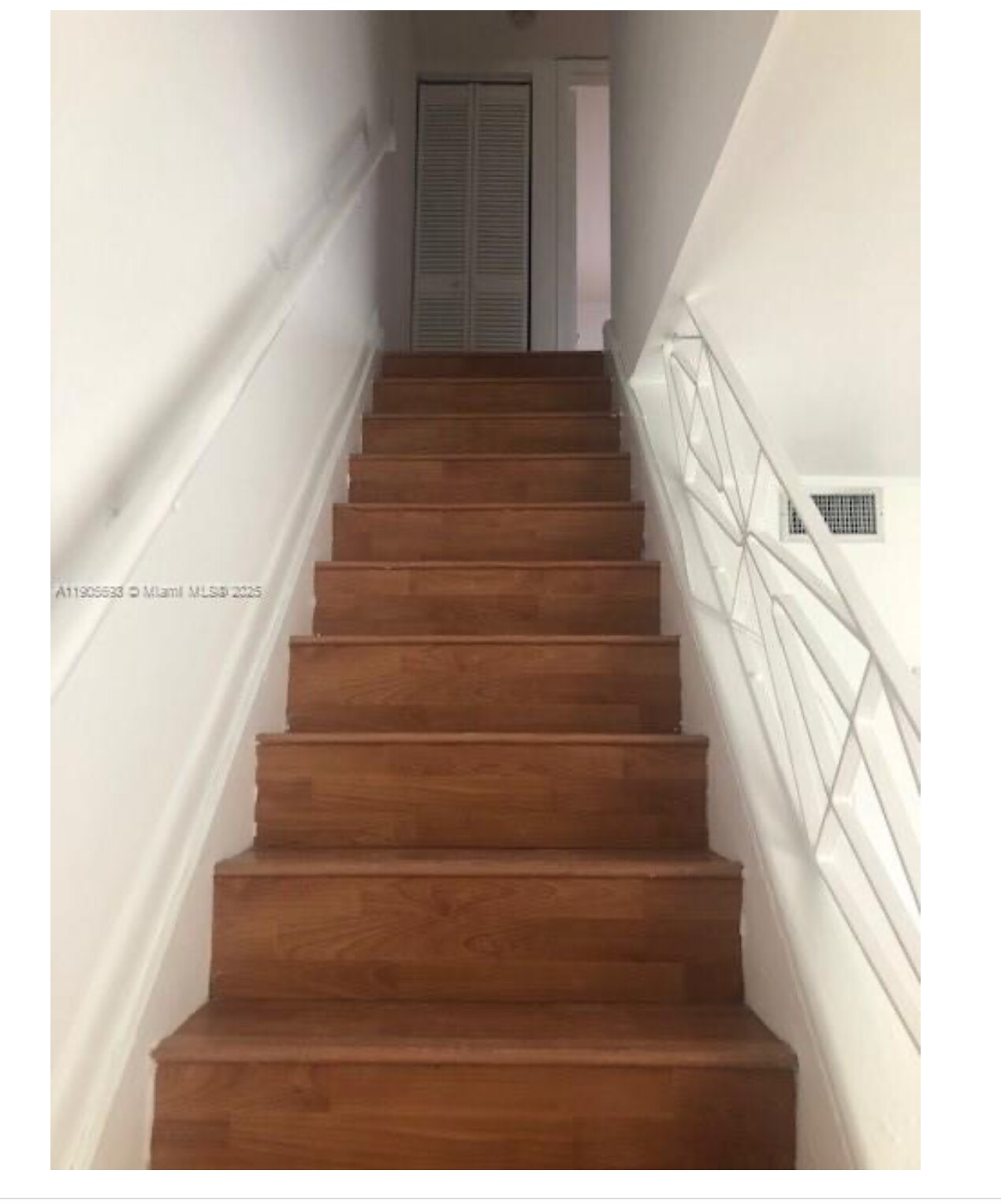 Building Photo - 4672 NW 9th Dr