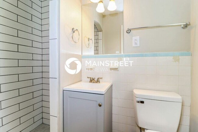Building Photo - 3 Bedroom Pet-Friendly Home in Memphis, TN with Main Street Renewal