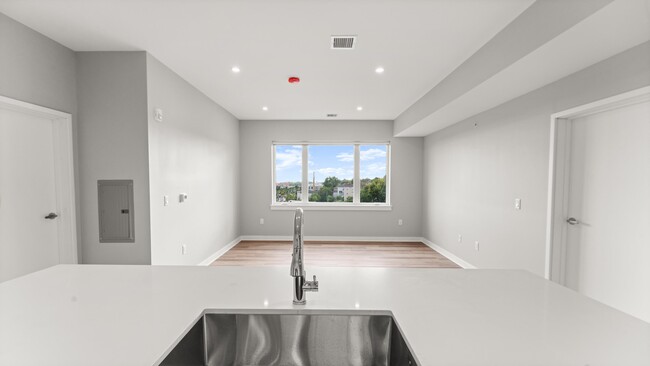 Building Photo - 475 Communipaw Ave