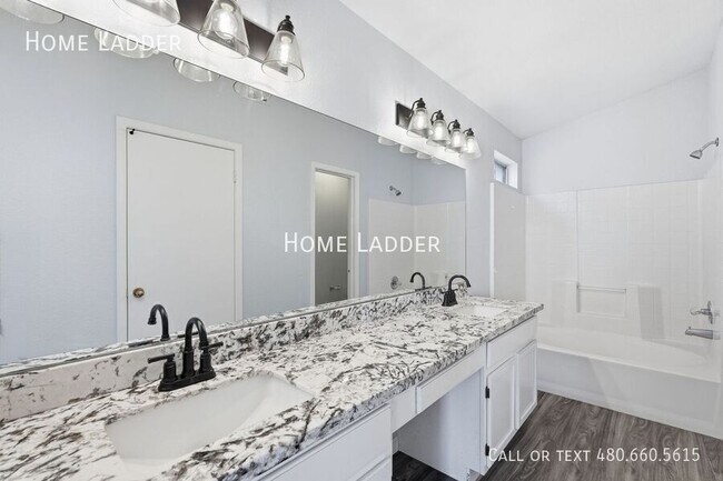 Building Photo - 7610 W Ironwood Dr