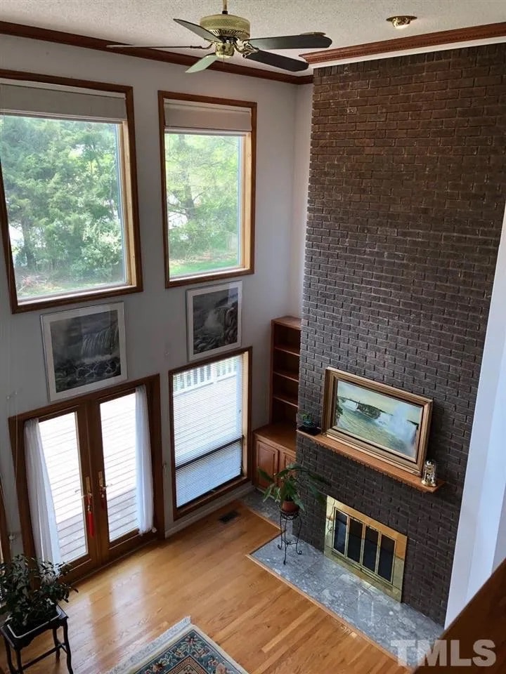Building Photo - Room in House on Kingsway Dr