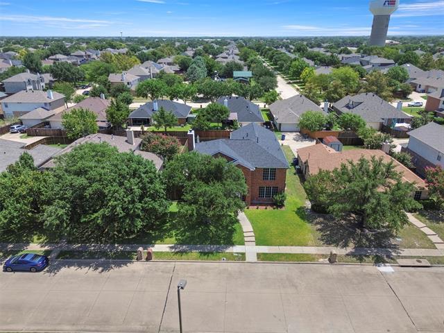 Building Photo - 735 Yellowstone Dr