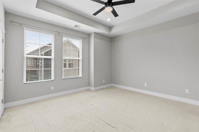 Building Photo - 1223 W Tidwell Rd