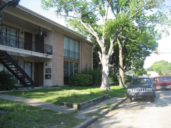 Primary Photo - 6215 Fondren Rd