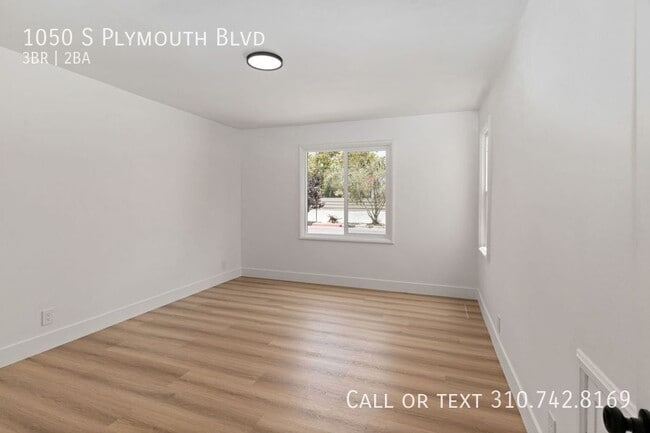 Building Photo - 1050 S Plymouth Blvd