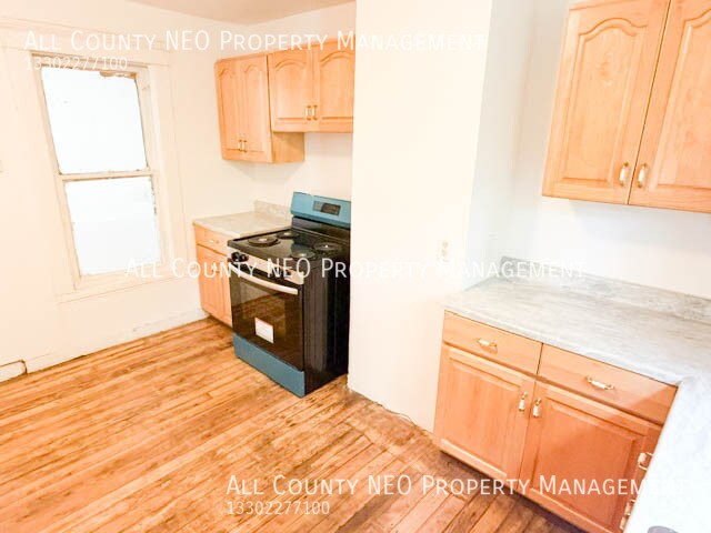 Building Photo - 519 E 103rd St