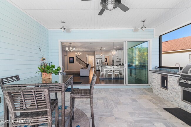 Building Photo - 217 Bonita Vista Dr