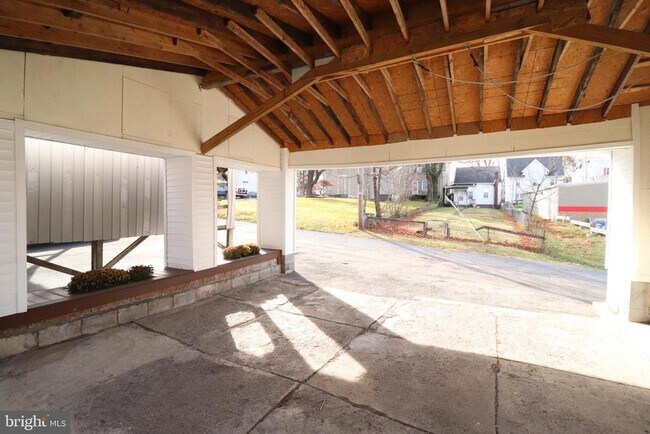 Building Photo - 110 N Lehigh Ave