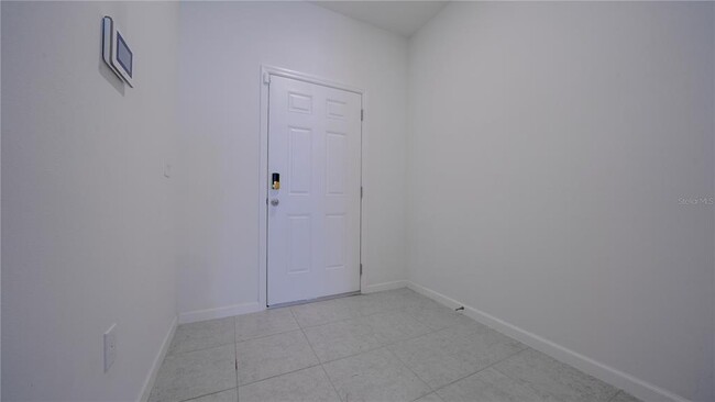 Building Photo - 8735 Sportsman Lp