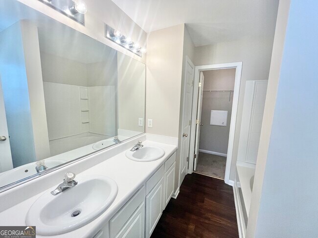 Building Photo - 4713 Autumn Rose Trail