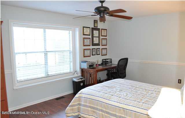 Building Photo - 13 S Pointe Cir