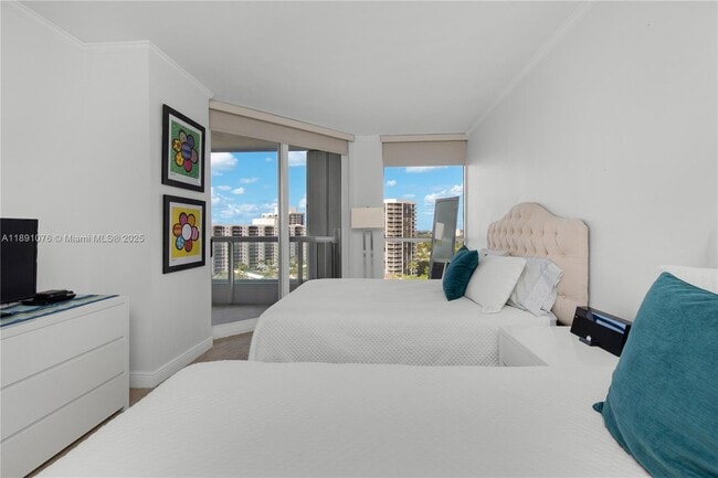 Building Photo - 21055 Yacht Club Dr