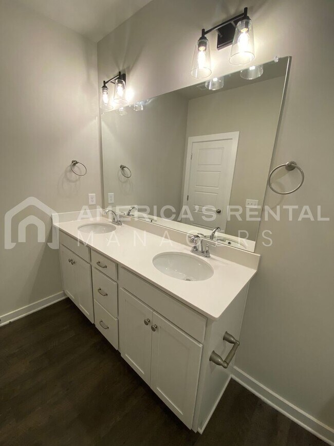 Building Photo - Home for Rent in Weaver AL...COMING SOON!