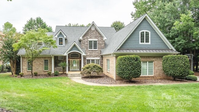 Primary Photo - 112 Cedar Bluff Ln