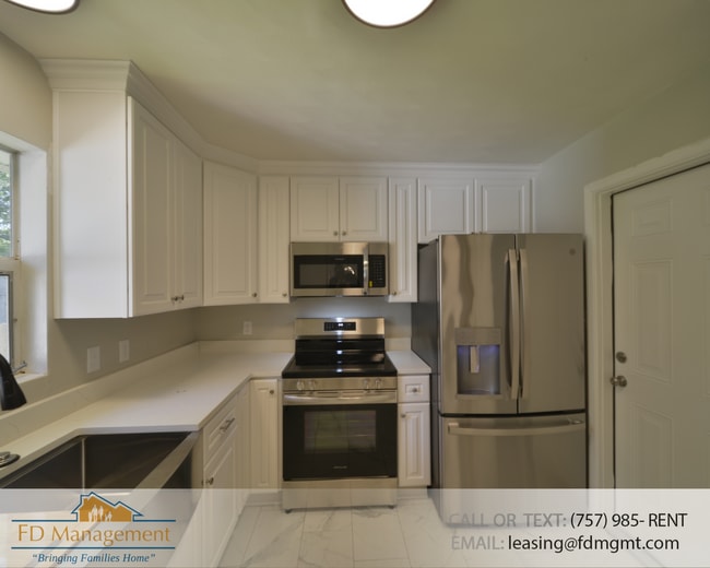 Building Photo - Beautifully Renovated 3BR 1.5BA House
