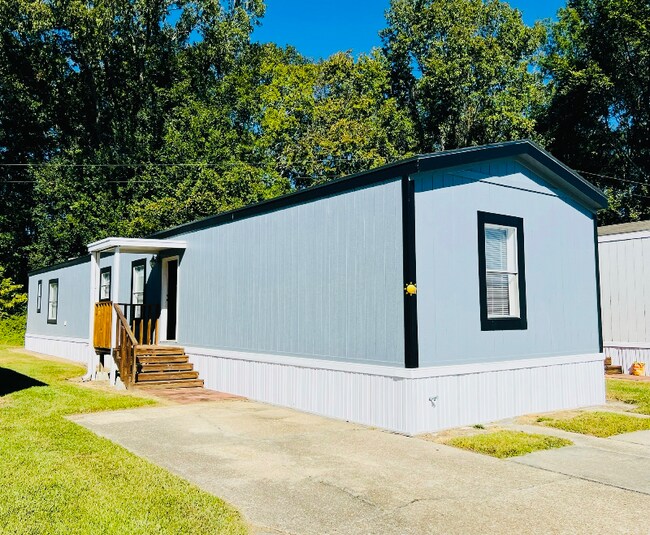 9477 Lansdowne Rd 9477 Lansdowne Rd Baton Rouge LA 70818 Apartment