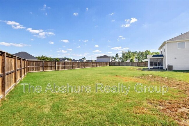 Building Photo - 52 Old Barn Wy